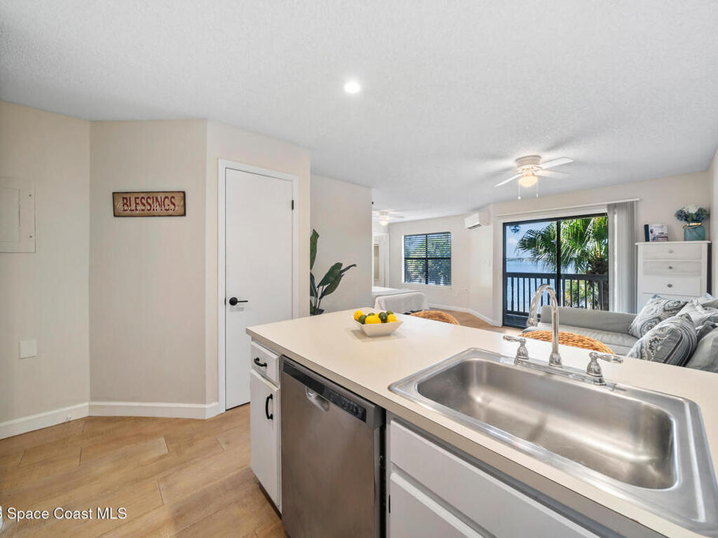 225 S Tropical Trail, Merritt Island, FL 32952