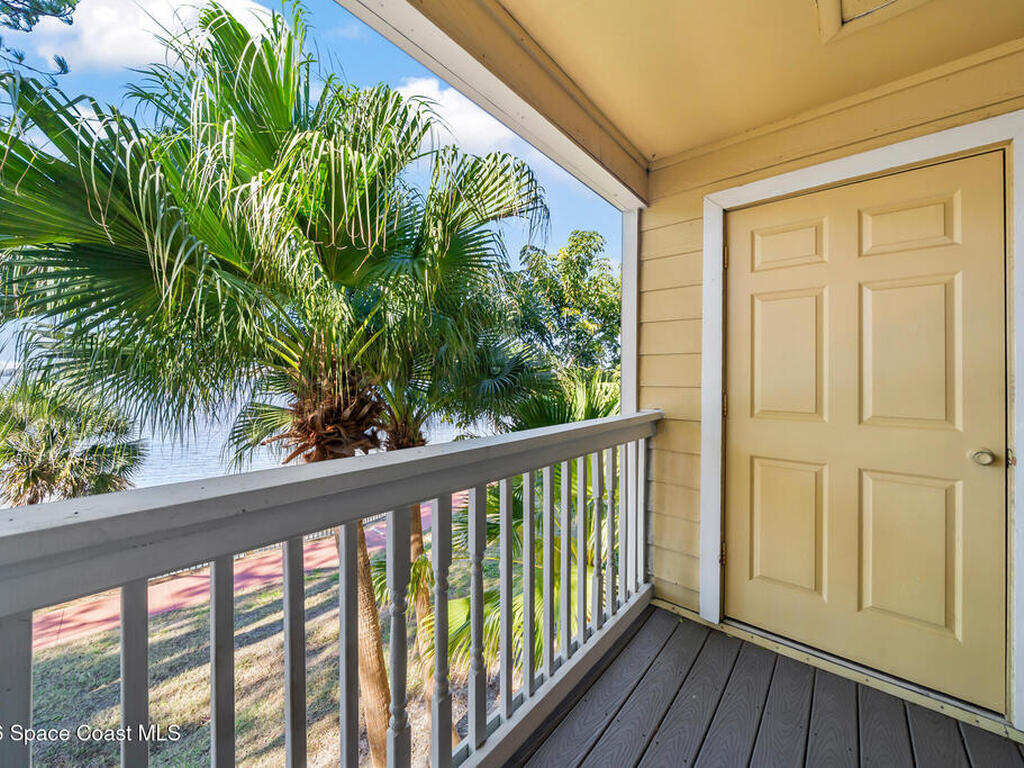 225 S Tropical Trail, Merritt Island, FL 32952