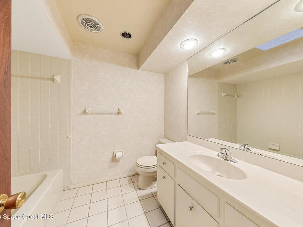 440 10th Avenue, Indialantic, FL 32903