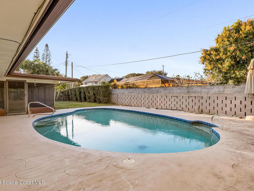 440 10th Avenue, Indialantic, FL 32903