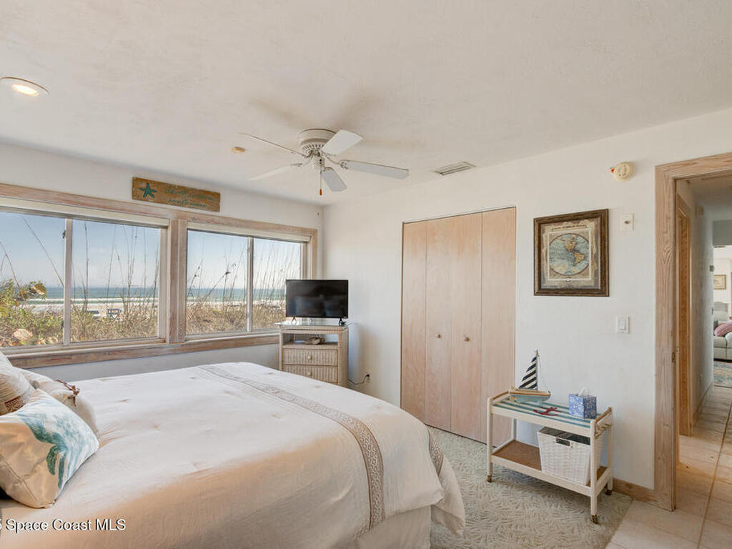 921 N Atlantic Avenue, New Smyrna Beach, FL 32169