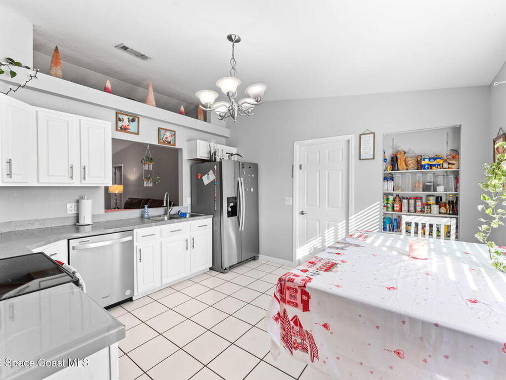 1567 Heartwellville Street, Palm Bay, FL 32907