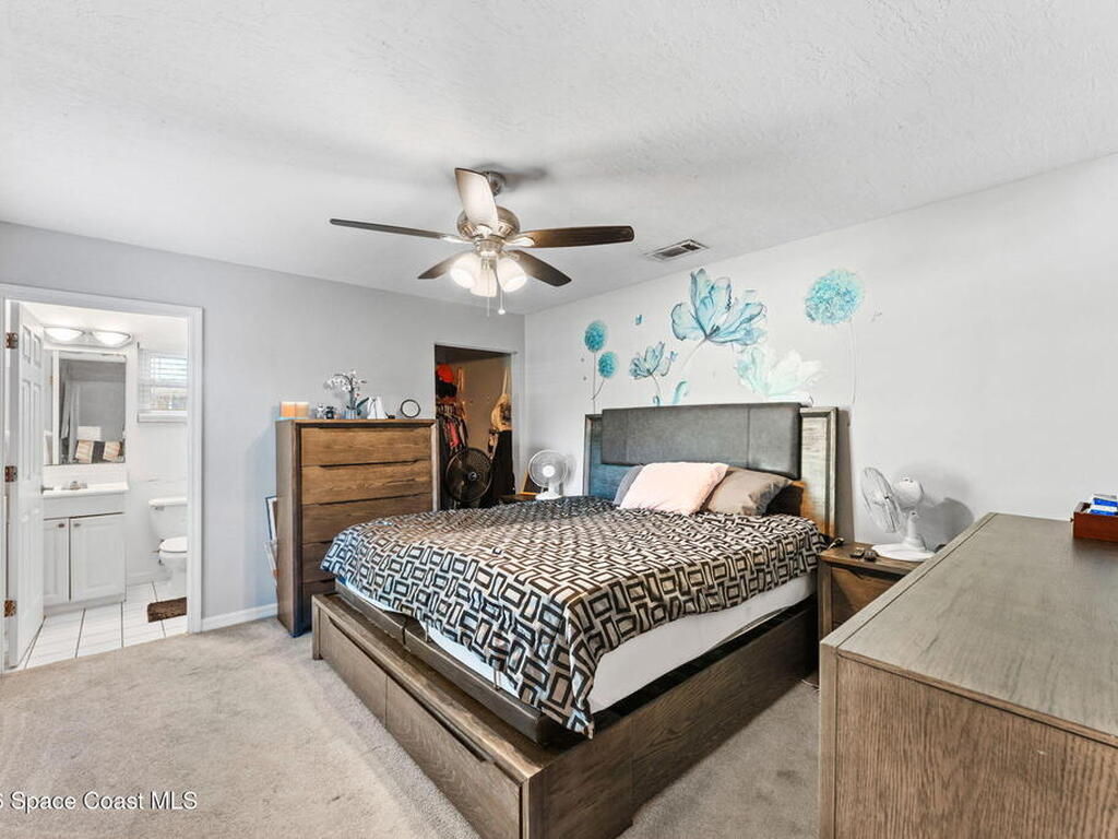 1567 Heartwellville Street, Palm Bay, FL 32907