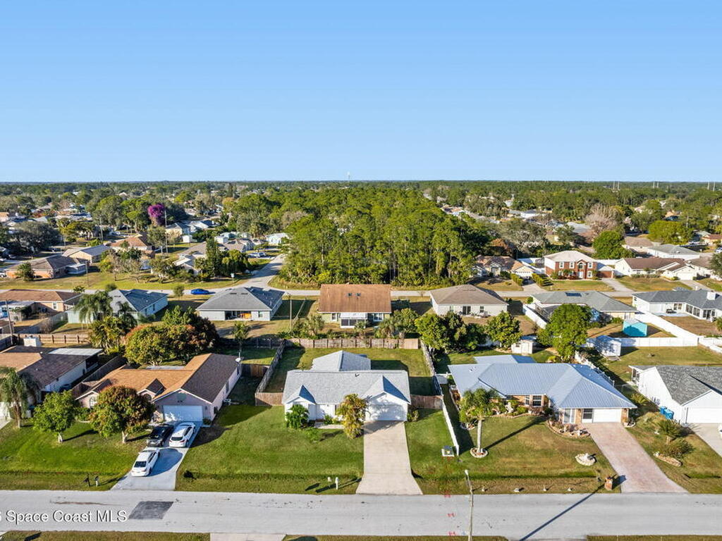 1567 Heartwellville Street, Palm Bay, FL 32907