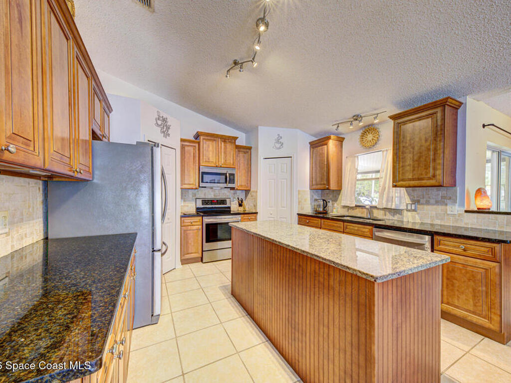 261 Franciscan Avenue, Palm Bay, FL 32907