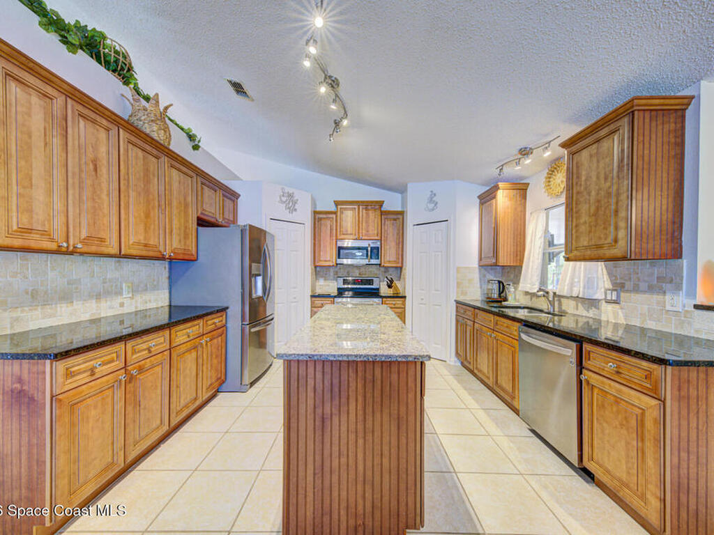 261 Franciscan Avenue, Palm Bay, FL 32907