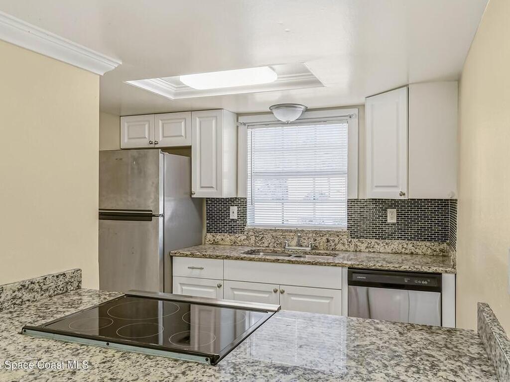 125 Bristol Lane, Melbourne, FL 32935