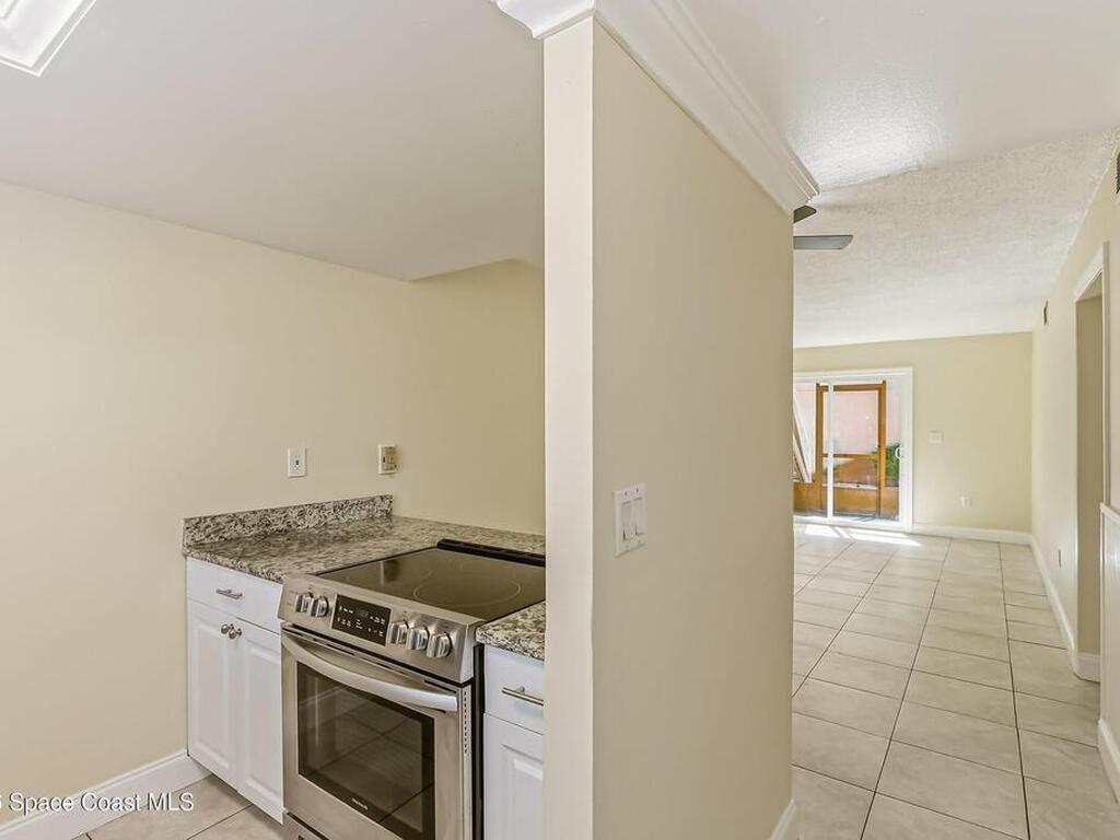 125 Bristol Lane, Melbourne, FL 32935