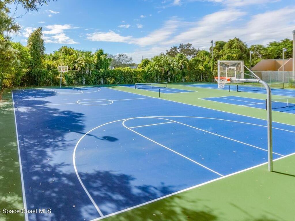 125 Bristol Lane, Melbourne, FL 32935