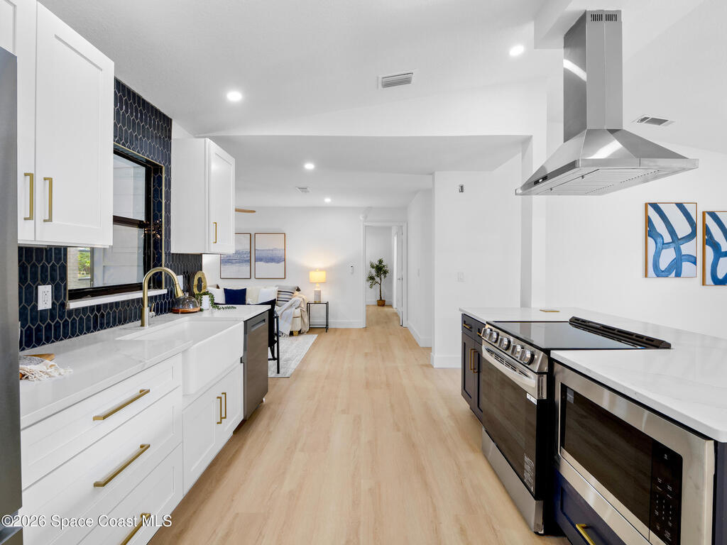 982 Pebble Avenue, Palm Bay, FL 32907