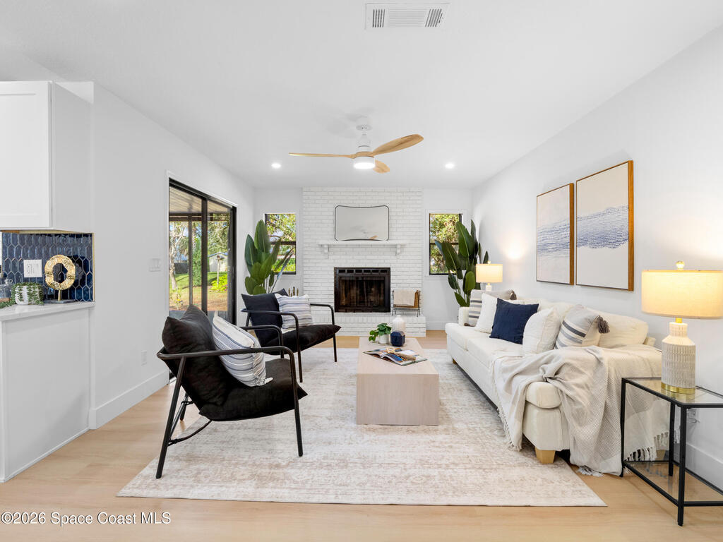 982 Pebble Avenue, Palm Bay, FL 32907