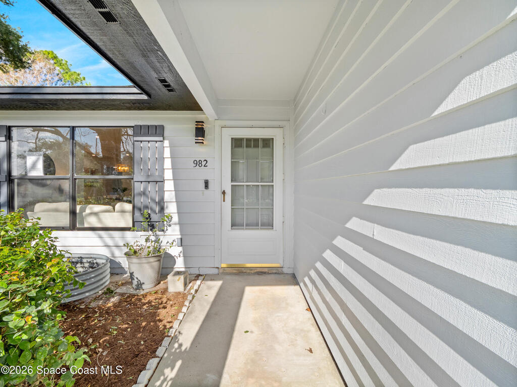 982 Pebble Avenue, Palm Bay, FL 32907
