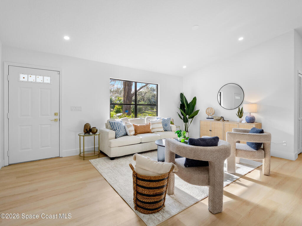 982 Pebble Avenue, Palm Bay, FL 32907