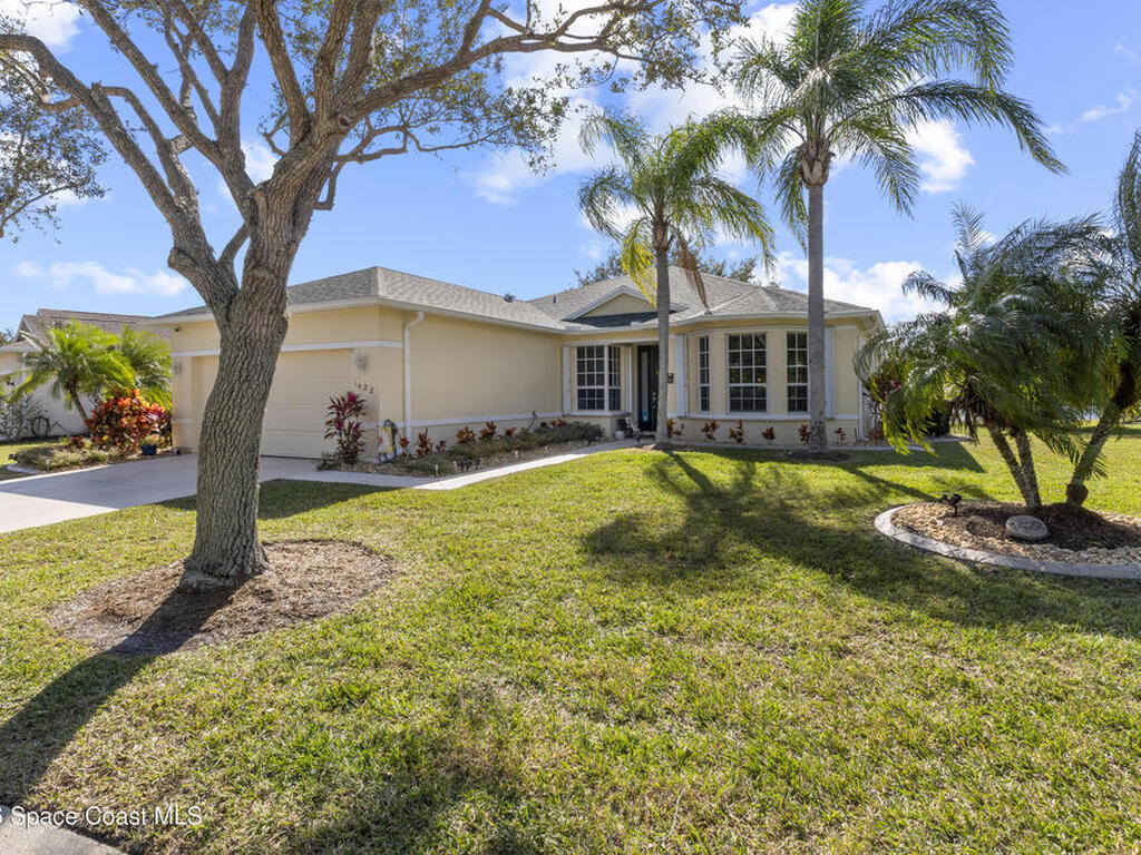 1422 Tradewinds Way, Sebastian, FL 32958