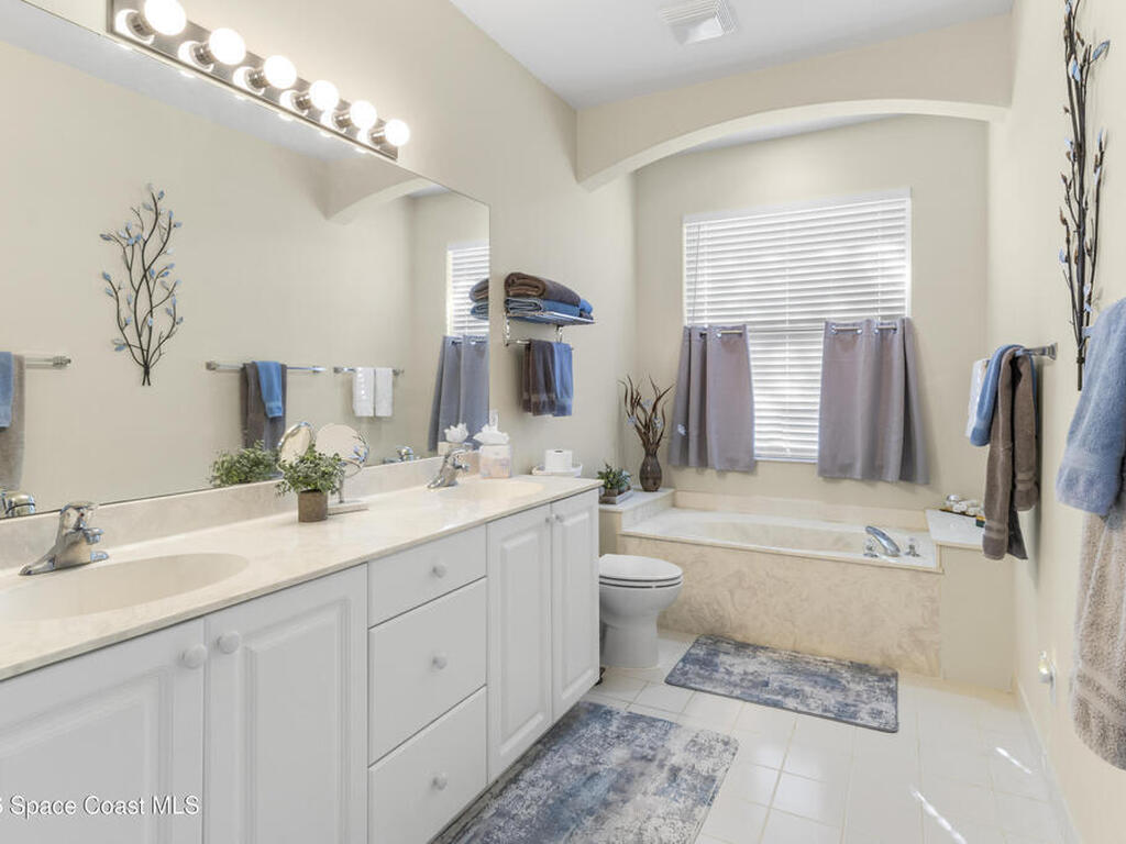 1422 Tradewinds Way, Sebastian, FL 32958