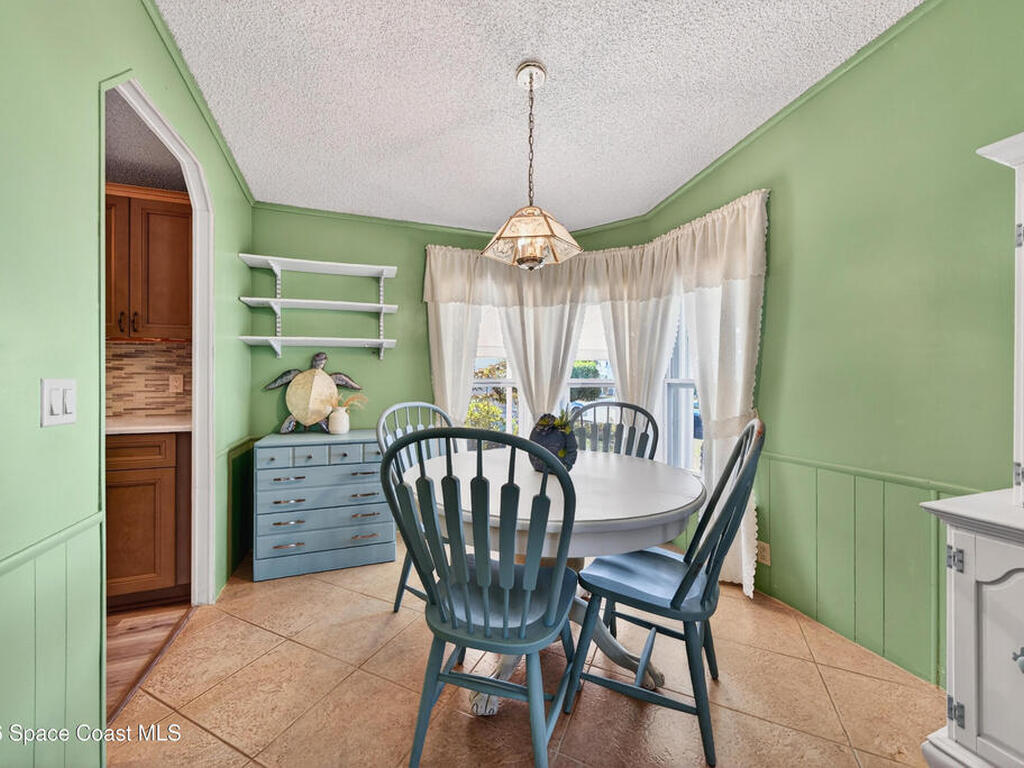 7645 Chasta Road, Micco, FL 32976