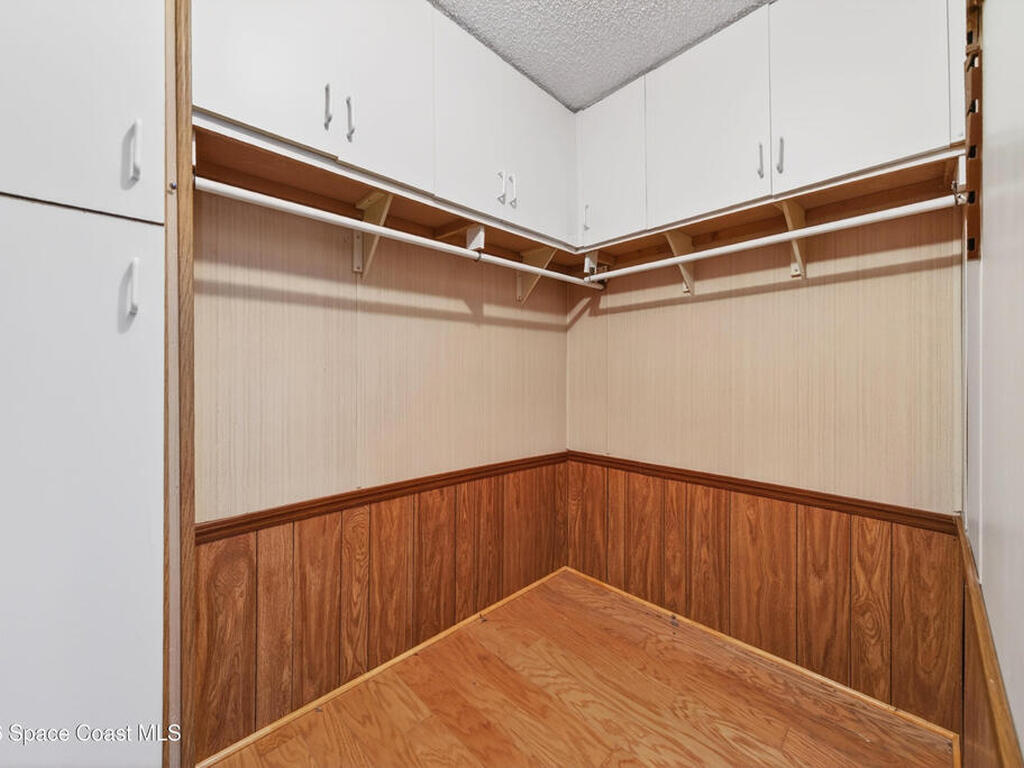 7645 Chasta Road, Micco, FL 32976