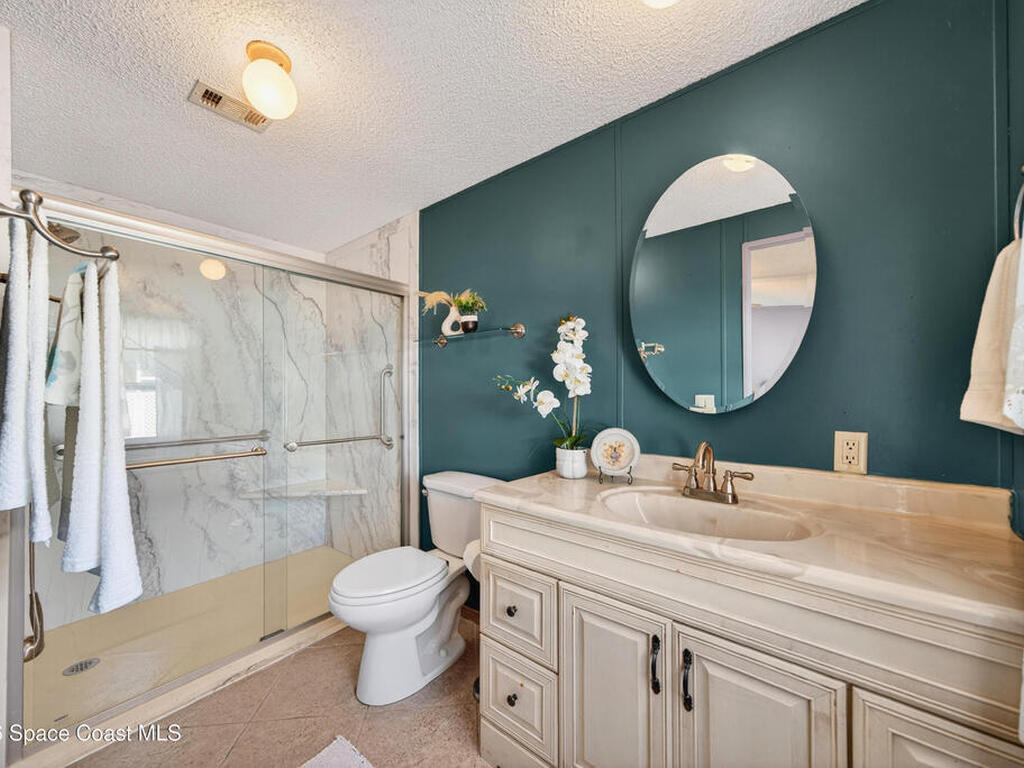 7645 Chasta Road, Micco, FL 32976