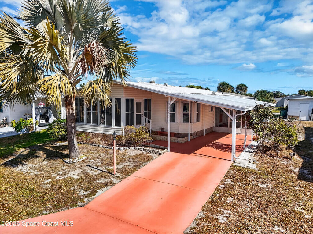 7645 Chasta Road, Micco, FL 32976