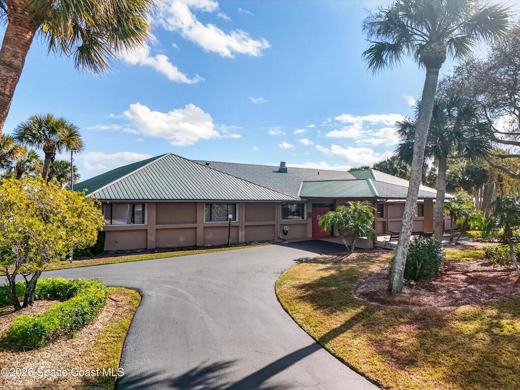 7645 Chasta Road, Micco, FL 32976