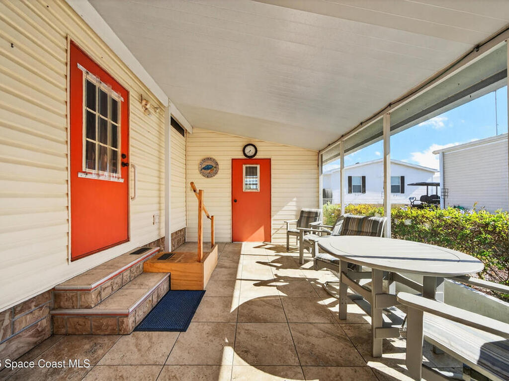 7645 Chasta Road, Micco, FL 32976