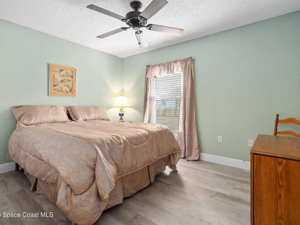 308 NW Tamarind Circle, Palm Bay, FL 32907