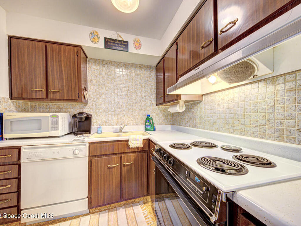 3190 N Atlantic Avenue, Cocoa Beach, FL 32931