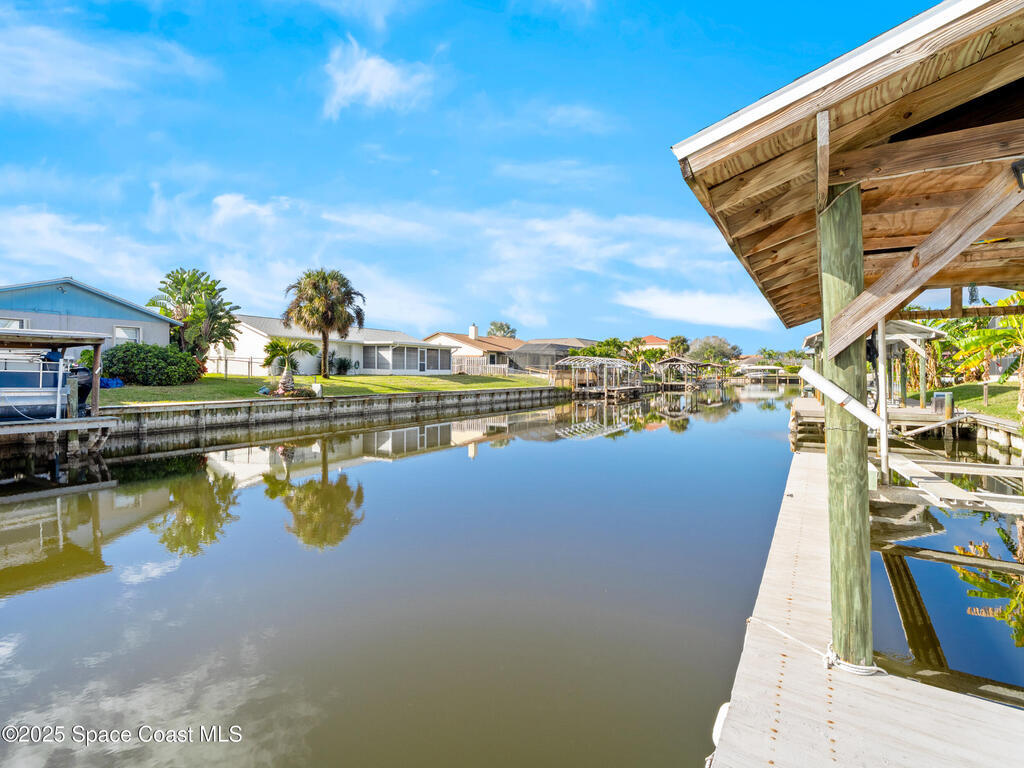 1525 W Riviera Drive, Merritt Island, FL 32952