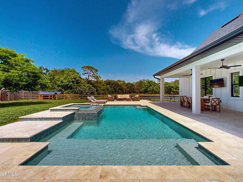 3334 N Tropical Trail, Merritt Island, FL 32953