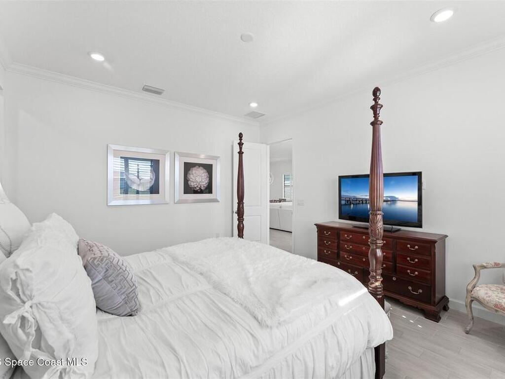 8864 Alister Drive, Melbourne, FL 32940