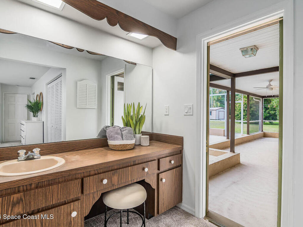 4245 Hillview Circle, Merritt Island, FL 32952