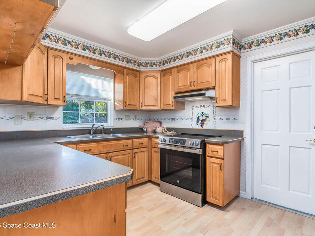 4245 Hillview Circle, Merritt Island, FL 32952