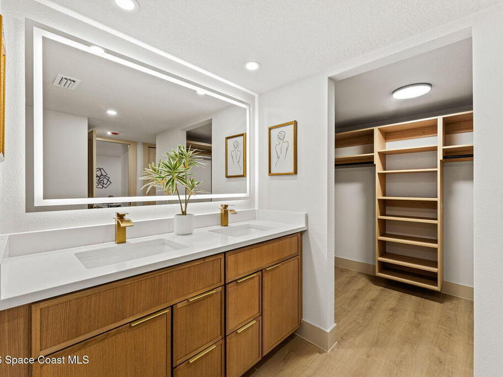 305 Tangle Run Boulevard, Melbourne, FL 32940