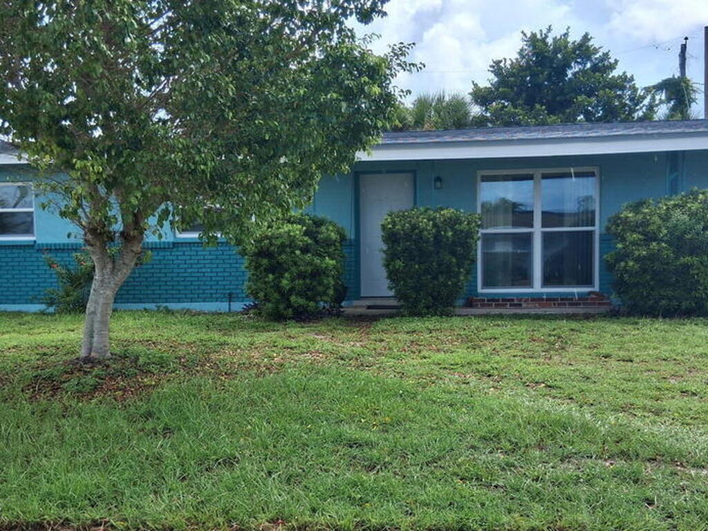 360 Captains Row, Merritt Island, FL 32952