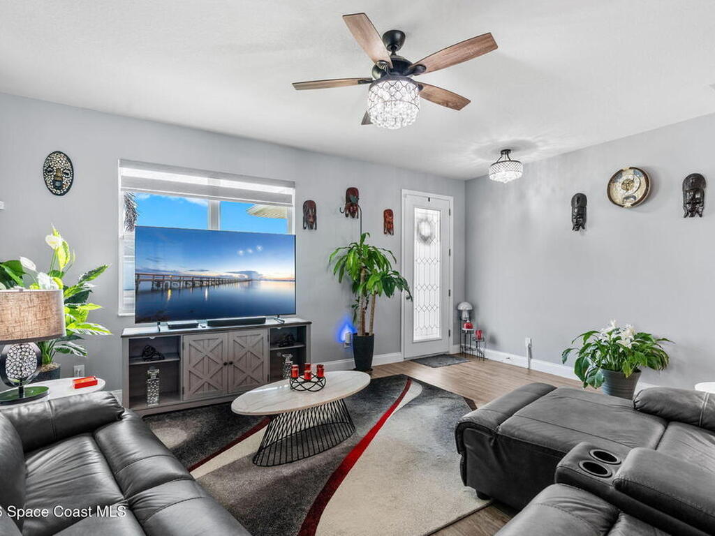 984 Captiva Island Circle, Palm Bay, FL 32908