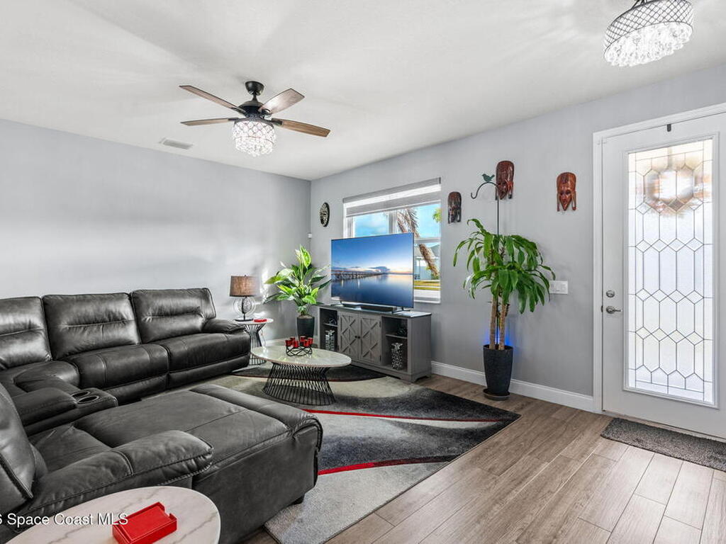 984 Captiva Island Circle, Palm Bay, FL 32908