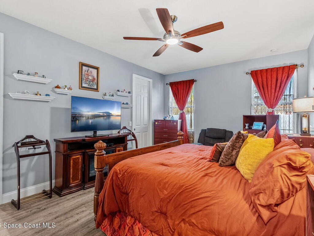 984 Captiva Island Circle, Palm Bay, FL 32908