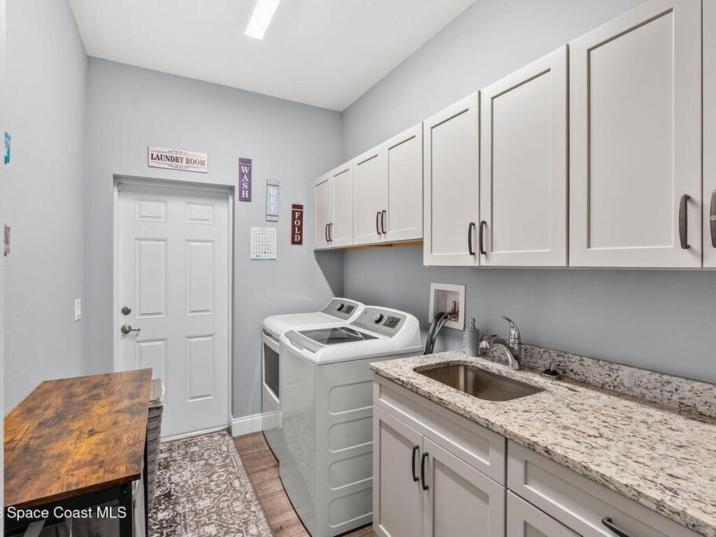 984 Captiva Island Circle, Palm Bay, FL 32908