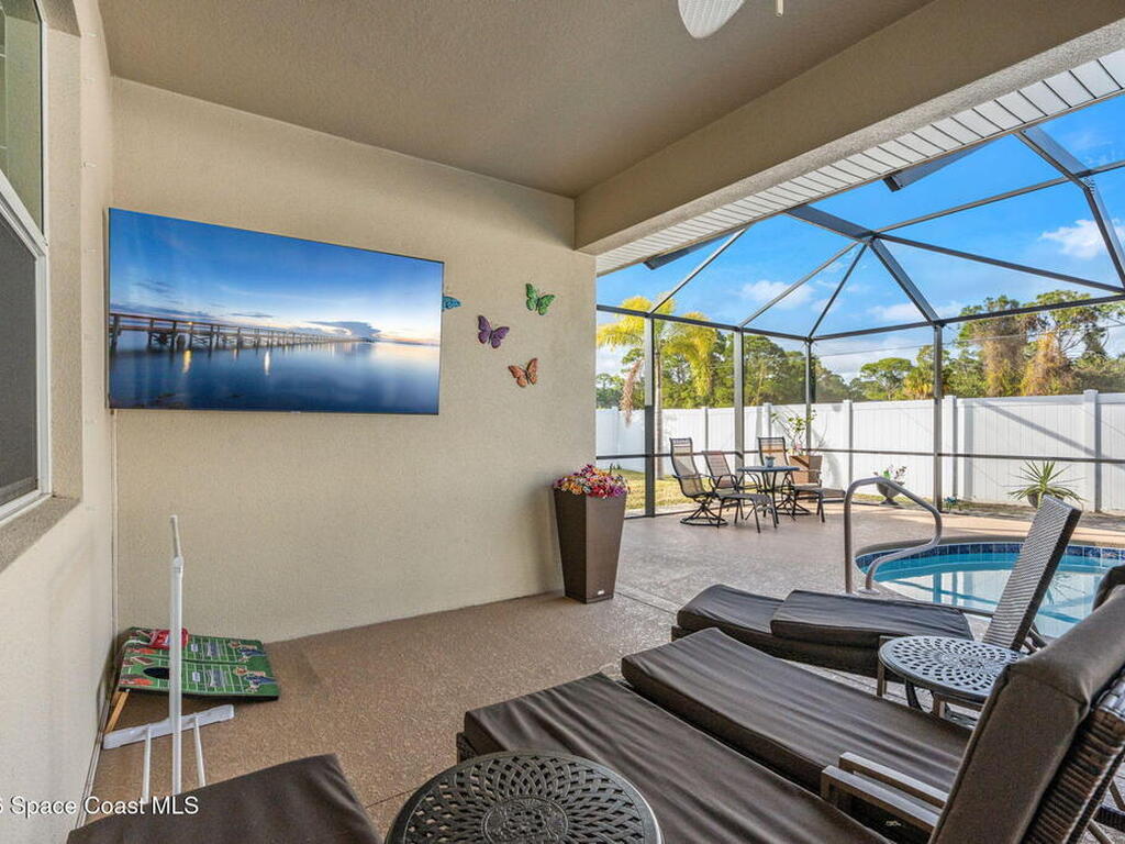 984 Captiva Island Circle, Palm Bay, FL 32908