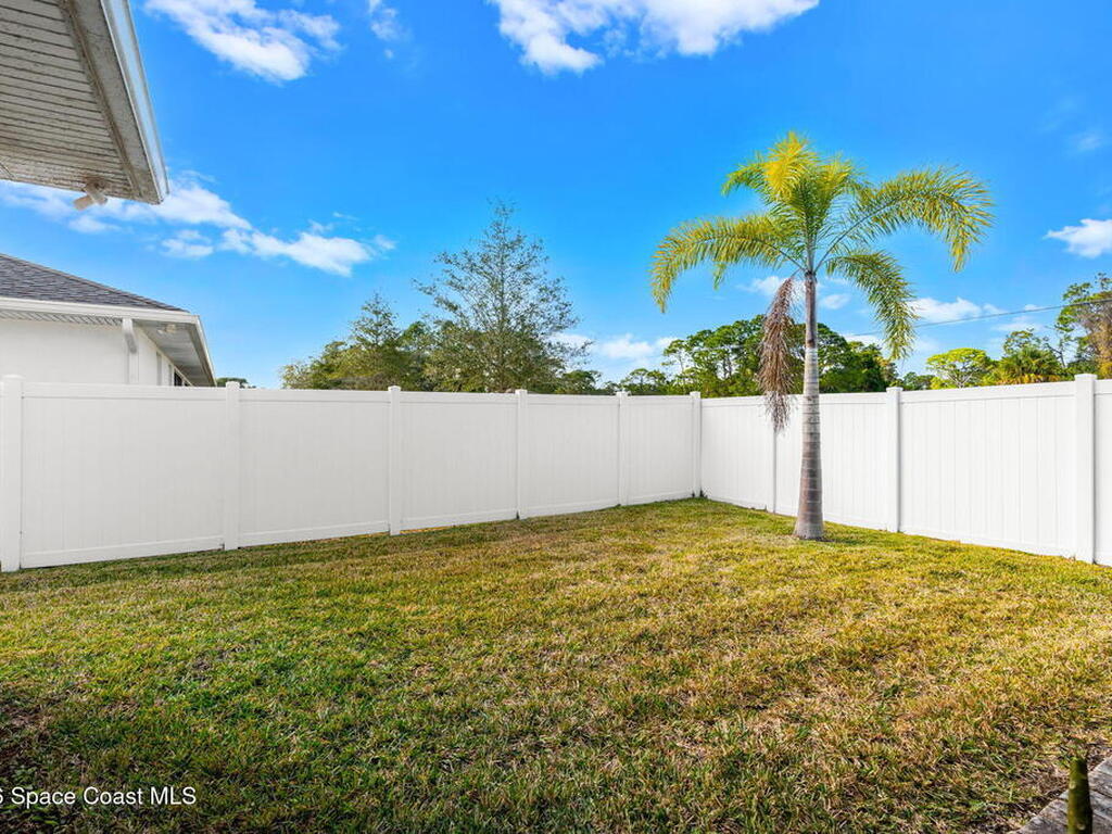 984 Captiva Island Circle, Palm Bay, FL 32908