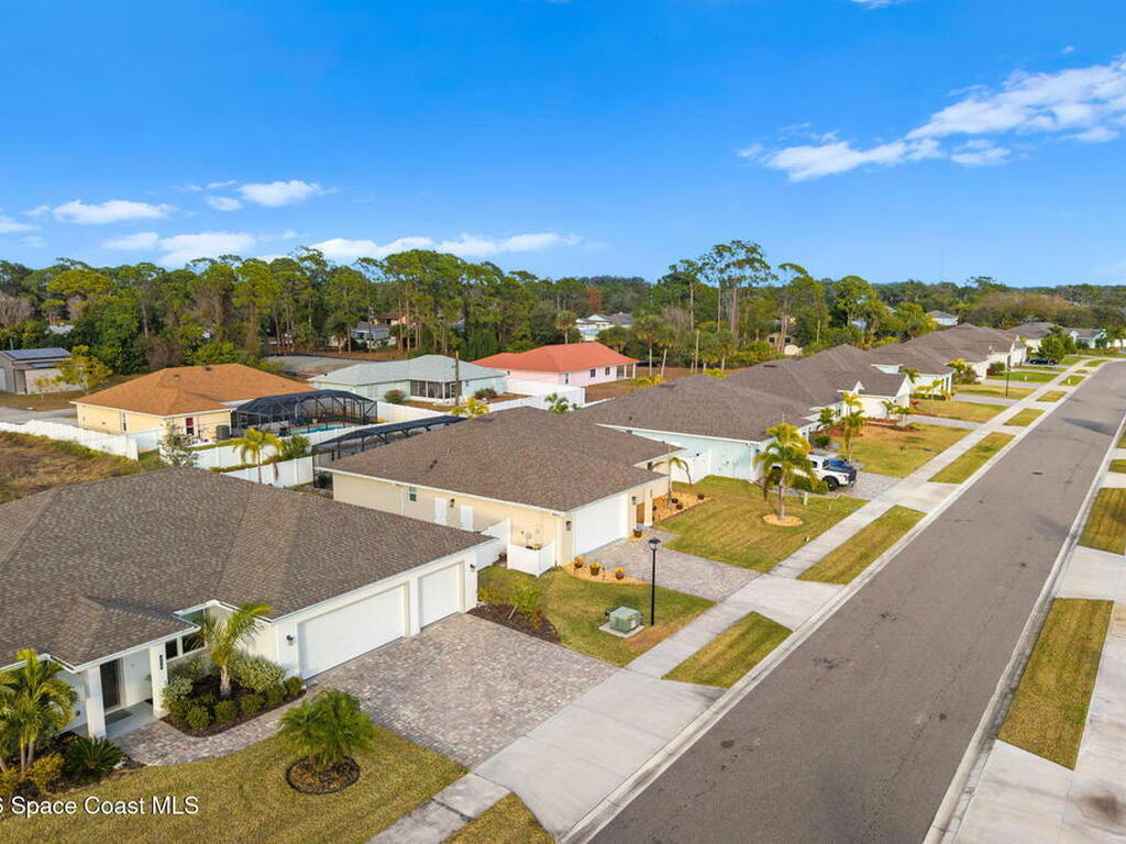 984 Captiva Island Circle, Palm Bay, FL 32908