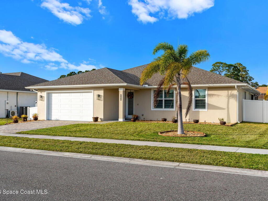 984 Captiva Island Circle, Palm Bay, FL 32908