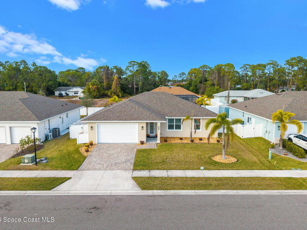 984 Captiva Island Circle, Palm Bay, FL 32908