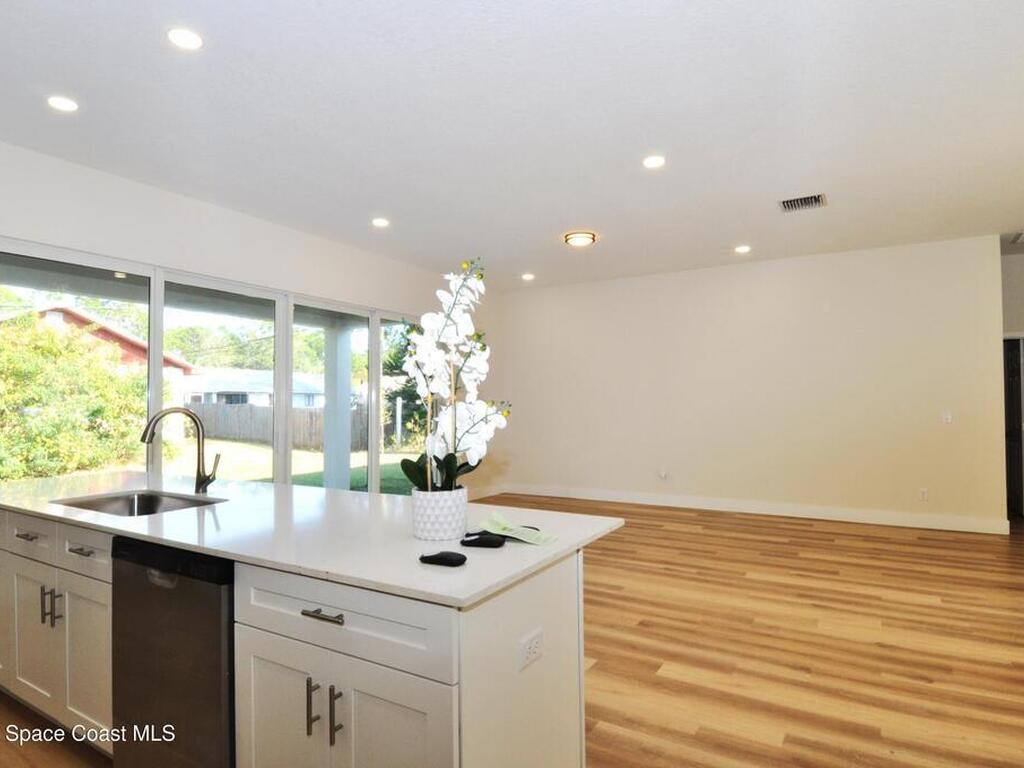 1043 Walden Boulevard, Palm Bay, FL 32909