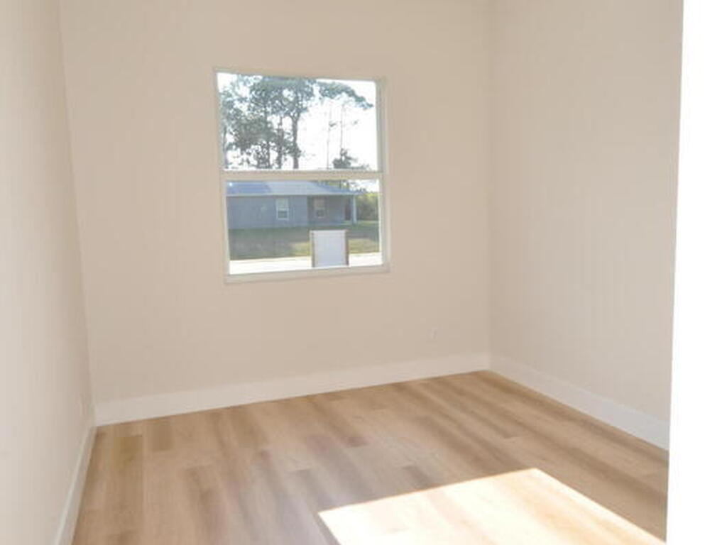 1043 Walden Boulevard, Palm Bay, FL 32909