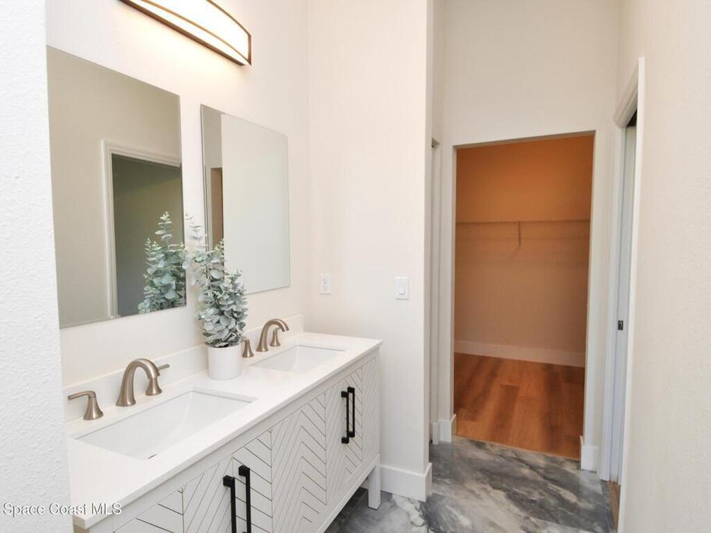 1043 Walden Boulevard, Palm Bay, FL 32909