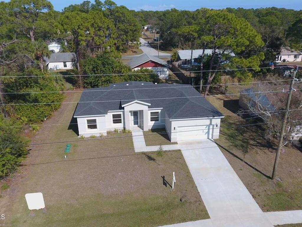 1043 Walden Boulevard, Palm Bay, FL 32909