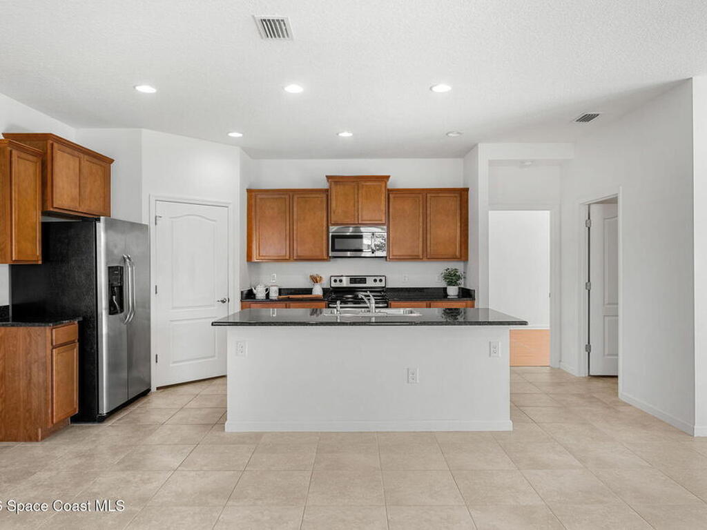 704 Remington Green Drive, Palm Bay, FL 32909