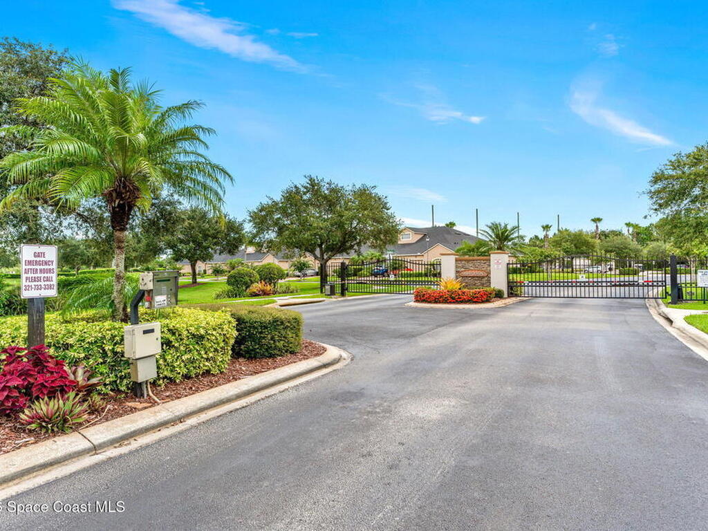 704 Remington Green Drive, Palm Bay, FL 32909