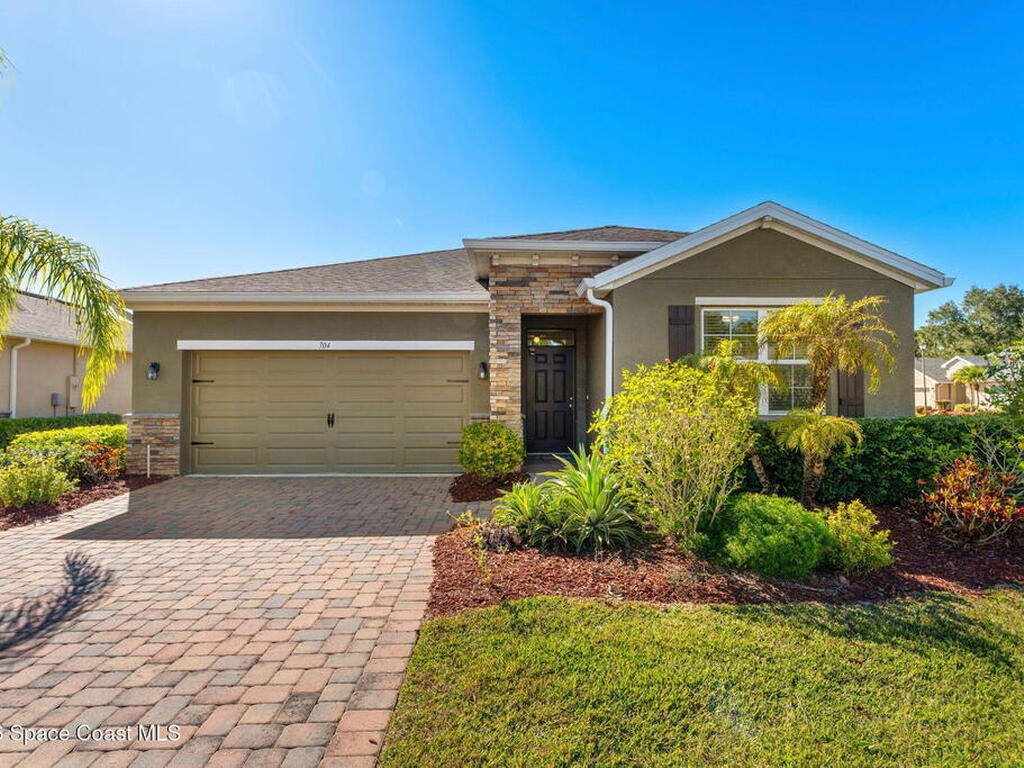 704 Remington Green Drive, Palm Bay, FL 32909